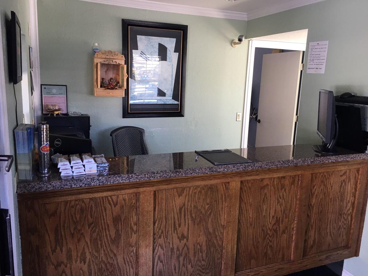 Royal Palace Inn Daly City Eksteriør billede