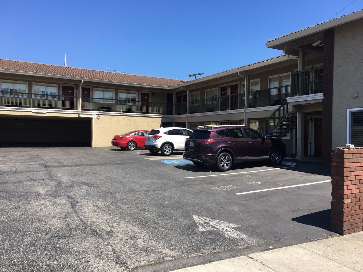 Royal Palace Inn Daly City Eksteriør billede